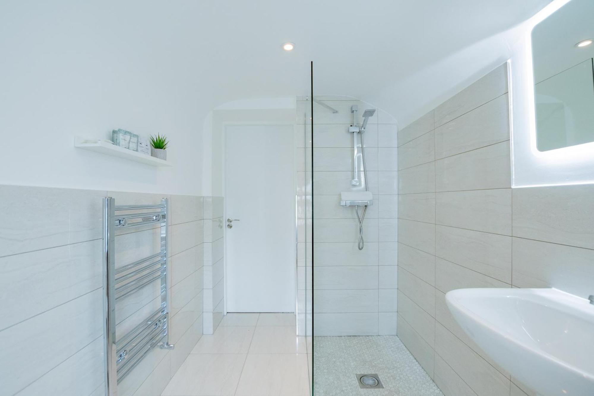 Vila The Large Group House -Sleeps 21 Dublin Exteriér fotografie